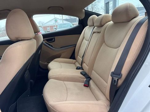 Used 2013 Hyundai Elantra GLS w/ Preferred Pkg image 11