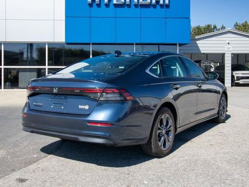 Used 2024 Honda Accord EX image 18