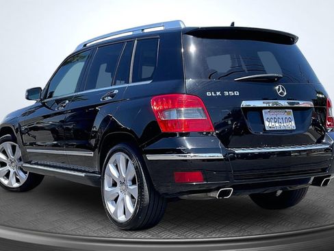 Used 2010 Mercedes-Benz GLK 350 4MATIC image 2