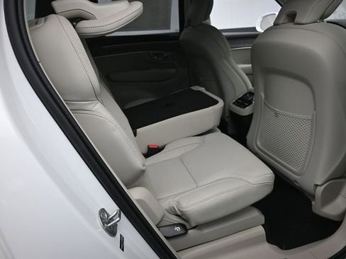 New 2026 Volvo XC90 B6 Ultra w/ Protection Package image 27