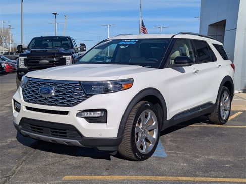 Used 2020 Ford Explorer Platinum w/ Premium Technology Package image 7
