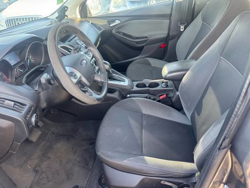 Used 2013 Ford Focus SE image 9
