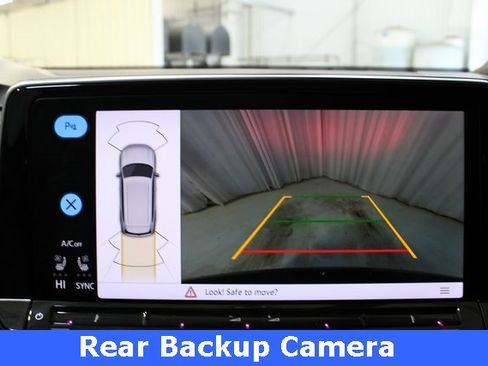 New 2026 Volkswagen Atlas SE image 3