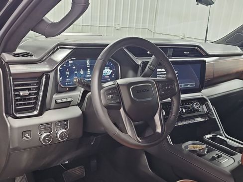 New 2025 GMC Sierra 2500 Denali Ultimate image 15