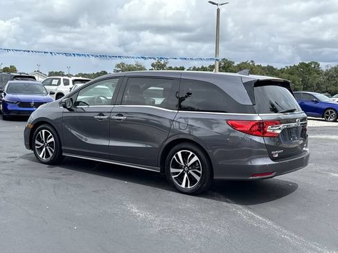 Used 2018 Honda Odyssey Elite image 11