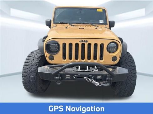 Used 2014 Jeep Wrangler Unlimited Rubicon w/ Connectivity Group AWD/4WD image 2