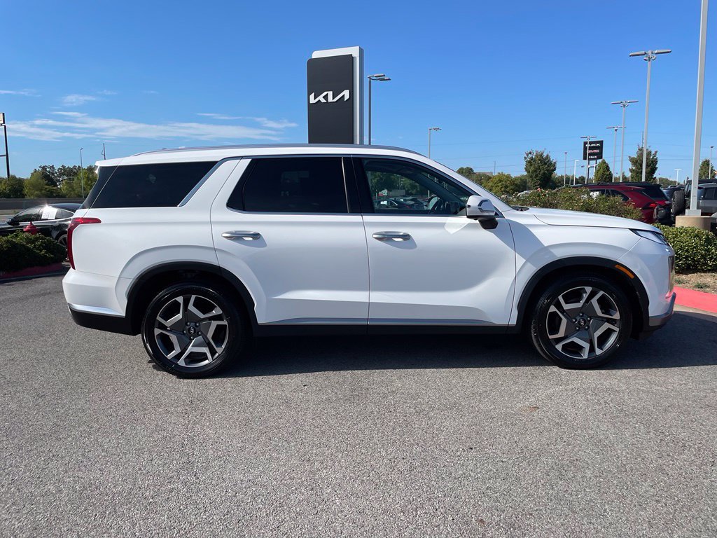 Used 2024 Hyundai Palisade Limited AWD/4WD image 9