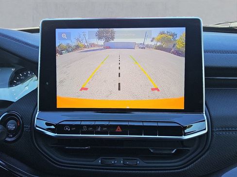 New 2026 Jeep Compass Latitude image 21