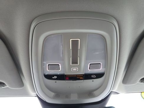 Certified 2025 Volvo V60 B5 Cross Country Plus image 37