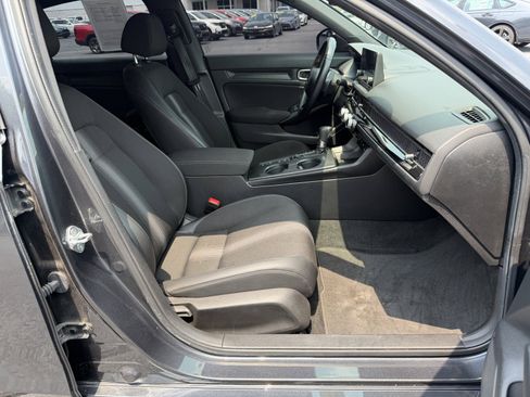 Used 2025 Honda Civic Sport image 13