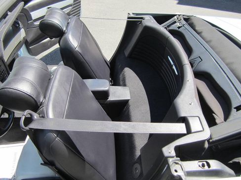 Used 2004 Ford Thunderbird RWD image 27