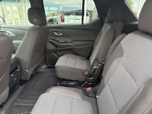 Used 2024 Chevrolet Traverse LT FWD image 24