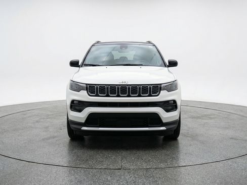 Used 2025 Jeep Compass Limited image 2