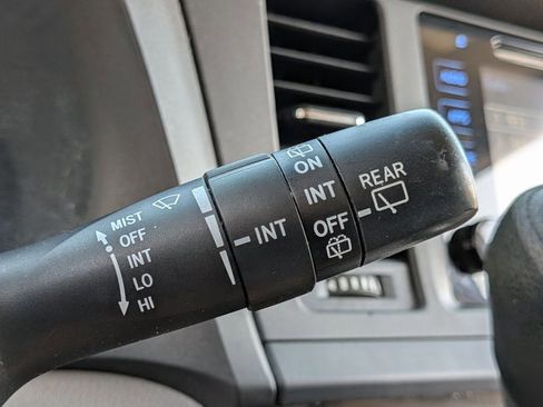 Used 2015 Toyota Sienna LE FWD image 11