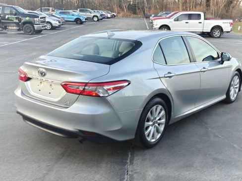 Used 2020 Toyota Camry LE w/ Cold Weather Package image 6