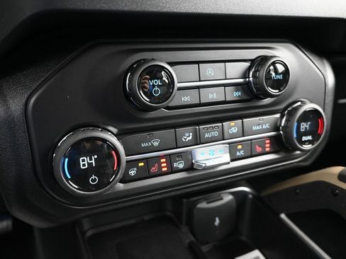 New 2026 Ford Bronco Badlands w/ Sasquatch Package AWD/4WD image 10