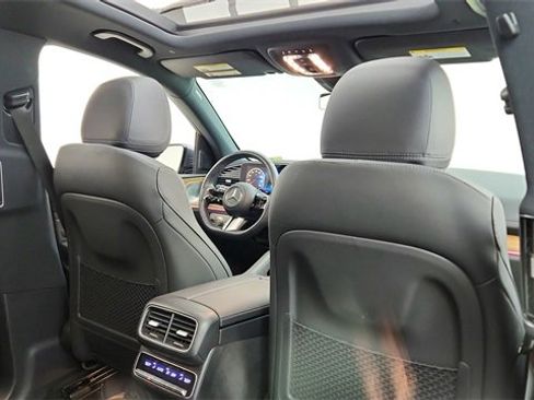 Used 2025 Mercedes-Benz GLS 450 GLS 450 image 27