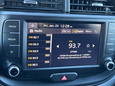 Certified 2023 Kia Soul LX w/ Option Group 015 image 20