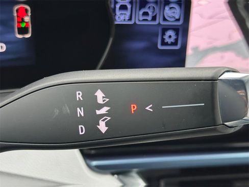 New 2026 Chevrolet Equinox EV LT image 17