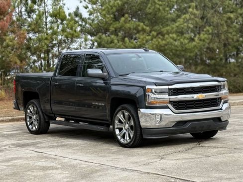Used 2017 Chevrolet Silverado 1500 LT w/ All Star Edition RWD image 3