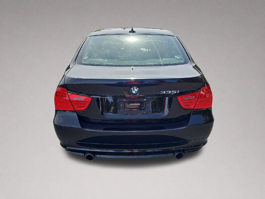Used 2011 BMW 335i xDrive Sedan AWD/4WD image 5