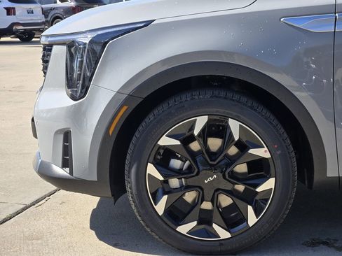 New 2026 Kia Sorento EX FWD image 5