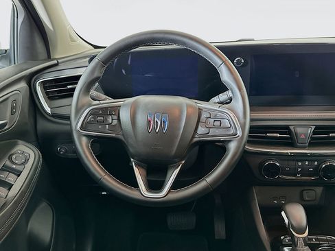 Used 2025 Buick Encore GX Preferred image 18