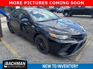 Used 2020 Toyota Camry SE FWD video 2