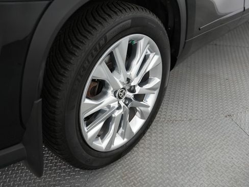 Used 2020 Toyota Highlander Limited image 64