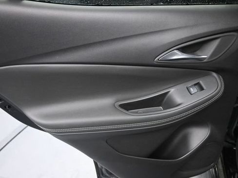 Used 2023 Buick Encore GX Select w/ Sport Touring Package FWD image 18