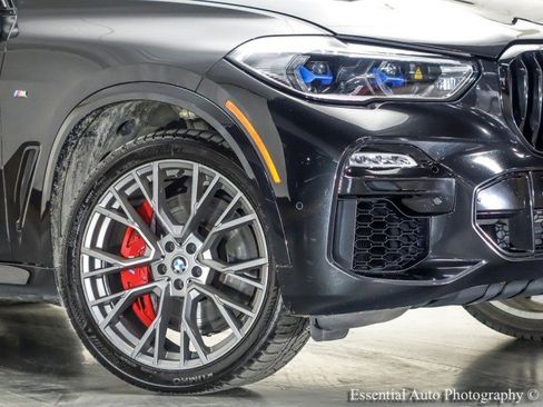Used 2021 BMW X5 M50i AWD/4WD image 3
