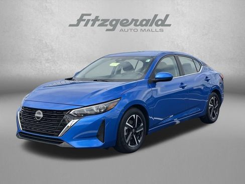 Used 2024 Nissan Sentra SV FWD image 2