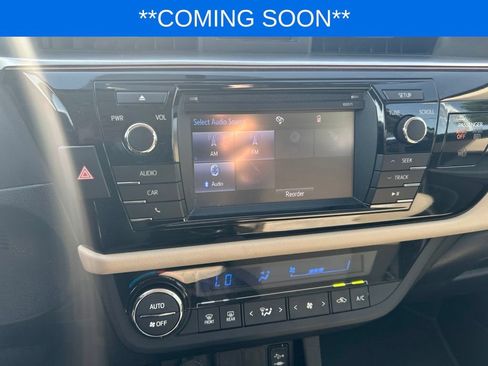 Used 2016 Toyota Corolla LE FWD image 13