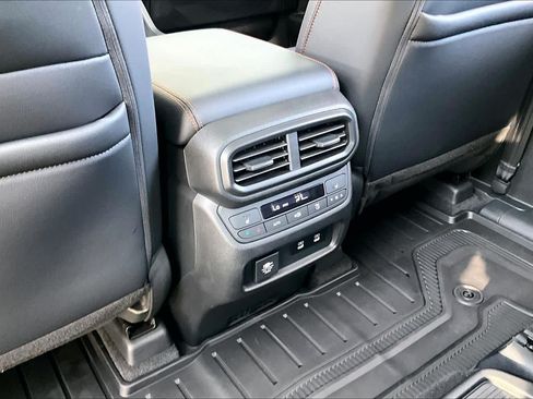 Used 2026 Honda Pilot TrailSport image 34