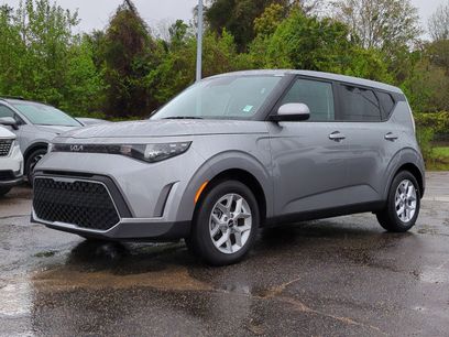 Used 2025 Kia Soul LX