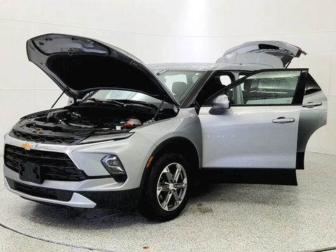 Used 2023 Chevrolet Blazer LT image 10