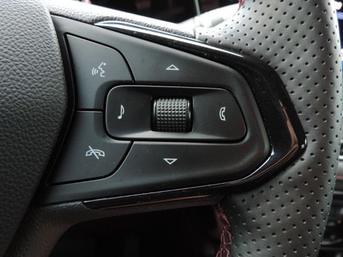 Used 2024 Chevrolet TrailBlazer RS w/ Driver Confidence Package FWD image 28
