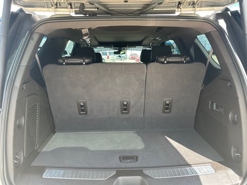 Used 2022 GMC Yukon Denali RWD image 7