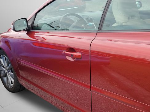 Used 2013 Volvo C70 T5 image 25