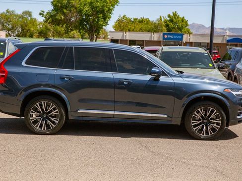 Used 2023 Volvo XC90 T8 Plus AWD/4WD image 4