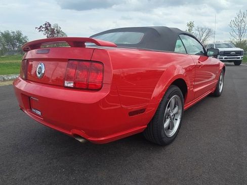 Used 2006 Ford Mustang GT image 10
