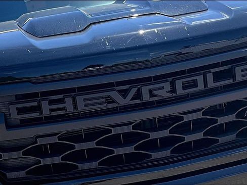 Used 2023 Chevrolet Silverado 1500 Custom Trail Boss w/ LPO, Dark Essentials Package AWD/4WD image 33