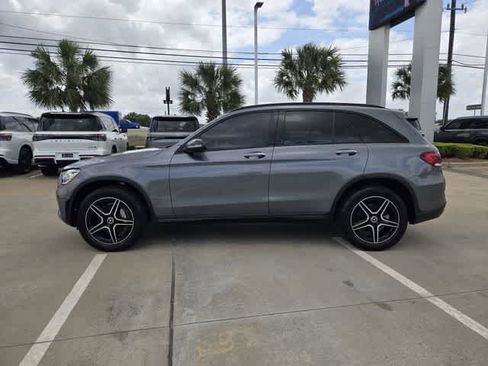 Used 2022 Mercedes-Benz GLC 300 4MATIC image 3