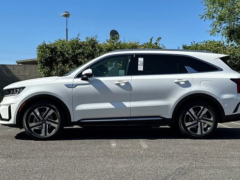 Used 2023 Kia Sorento SX Prestige w/ Panoramic Sunroof Package AWD/4WD image 6
