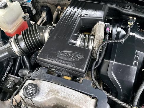 Used 2011 GMC Canyon SLE AWD/4WD image 27