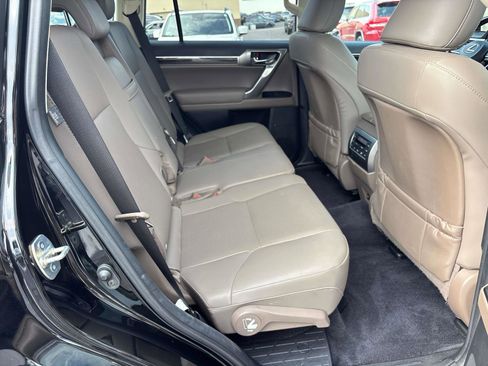 Used 2022 Lexus GX 460 Premium image 13