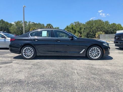Used 2022 BMW 530i xDrive w/ Premium Package AWD/4WD image 4