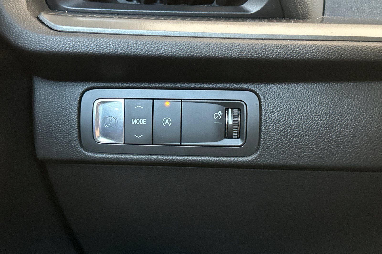 Used 2024 Chevrolet Traverse LT FWD image 43