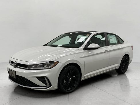 New 2026 Volkswagen Jetta SE image 8