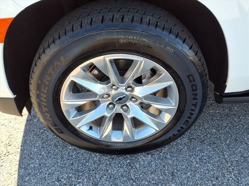 Used 2024 Chevrolet Tahoe Premier w/ Premium Package 2 image 13